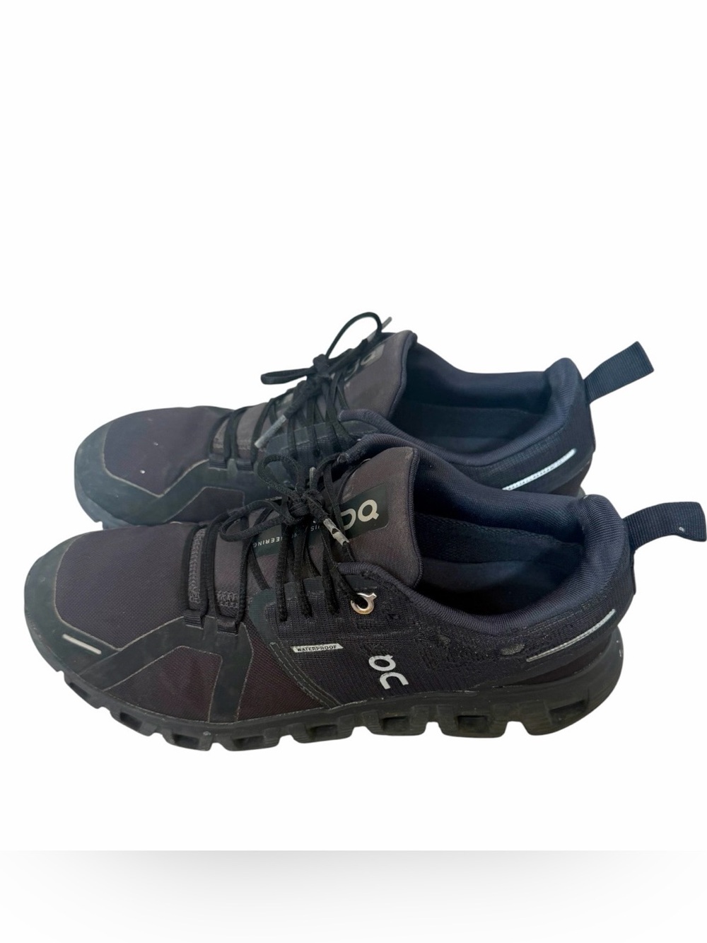 On Running Women’s Cloud 6 Women’s Waterproof Black/Black Sz 9